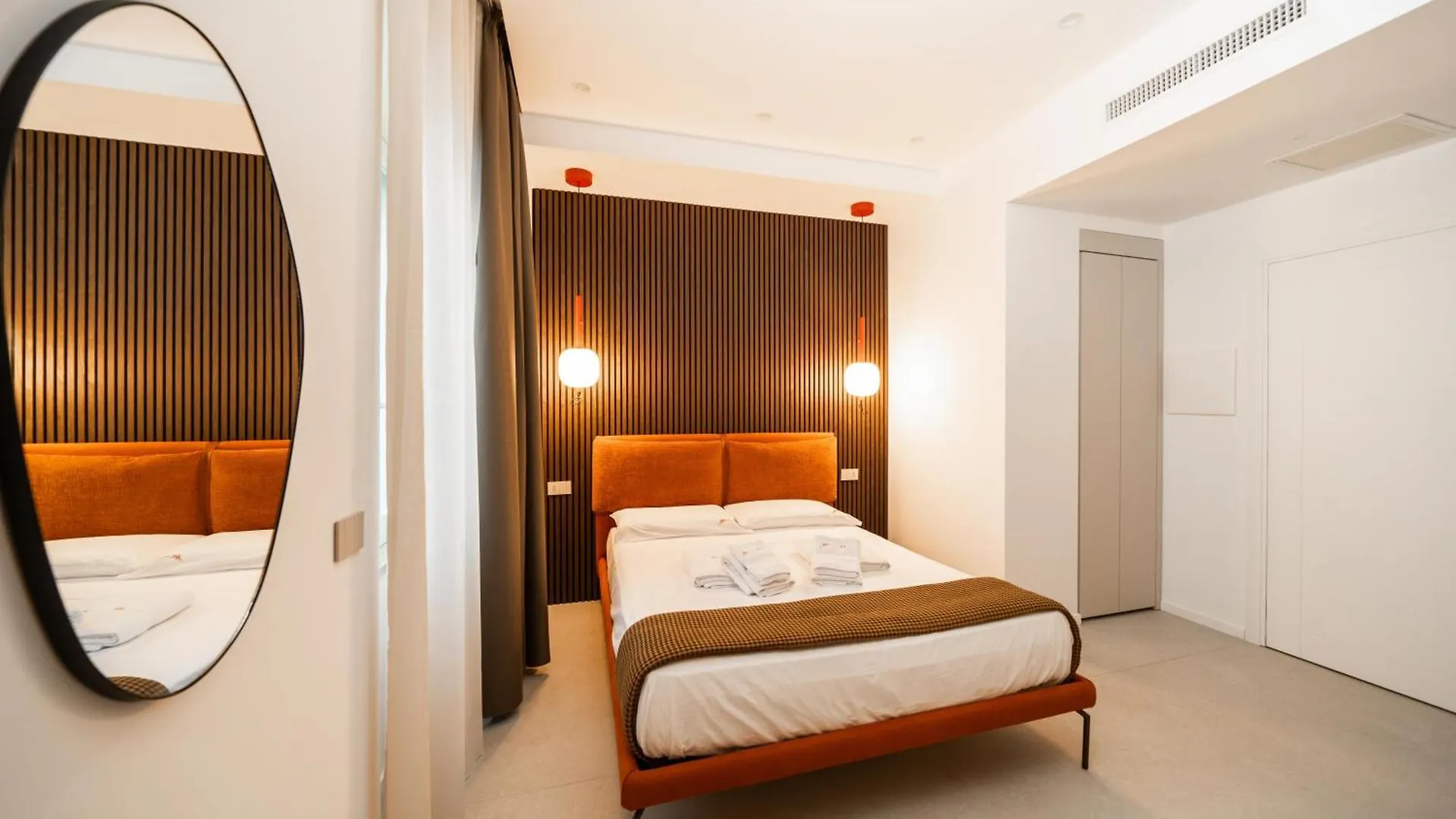 Guest house Ypnos Rooms Naples Italy