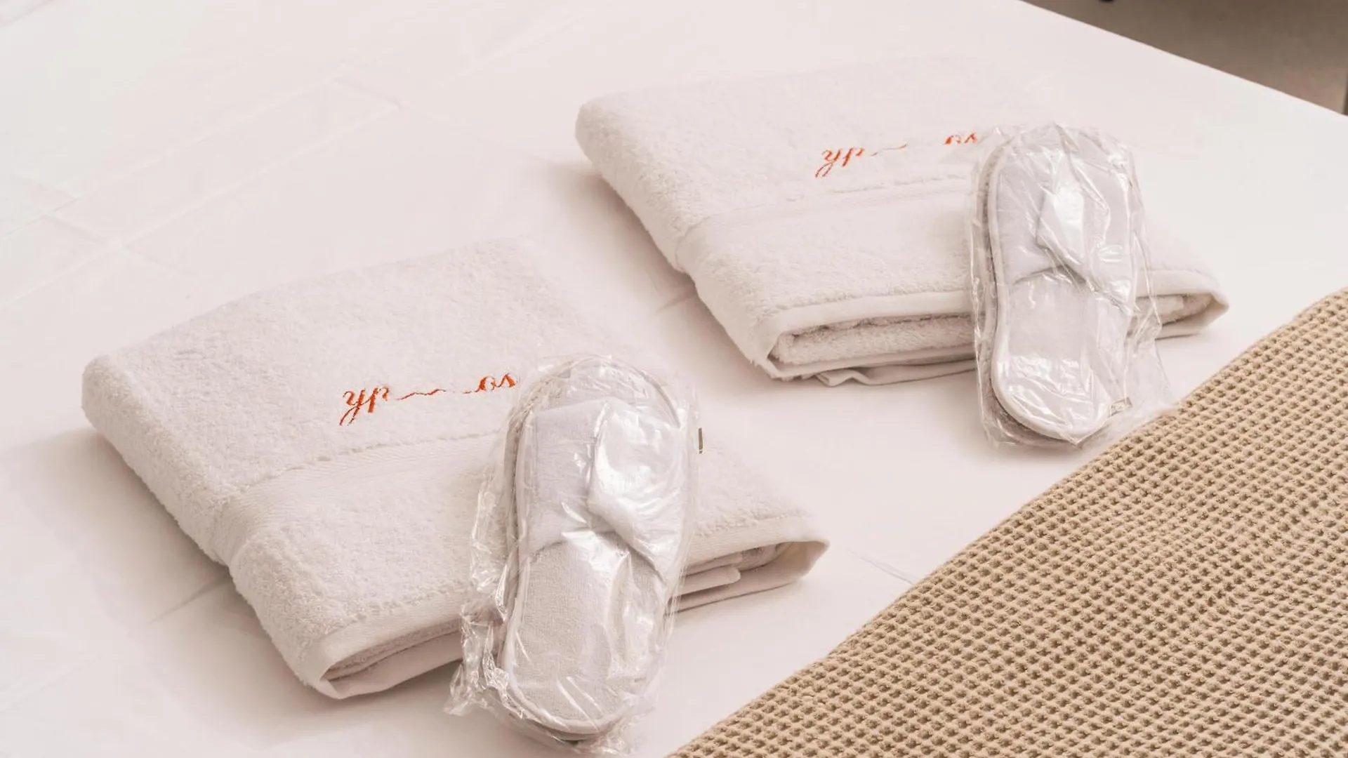 Ypnos Rooms Naples Italy